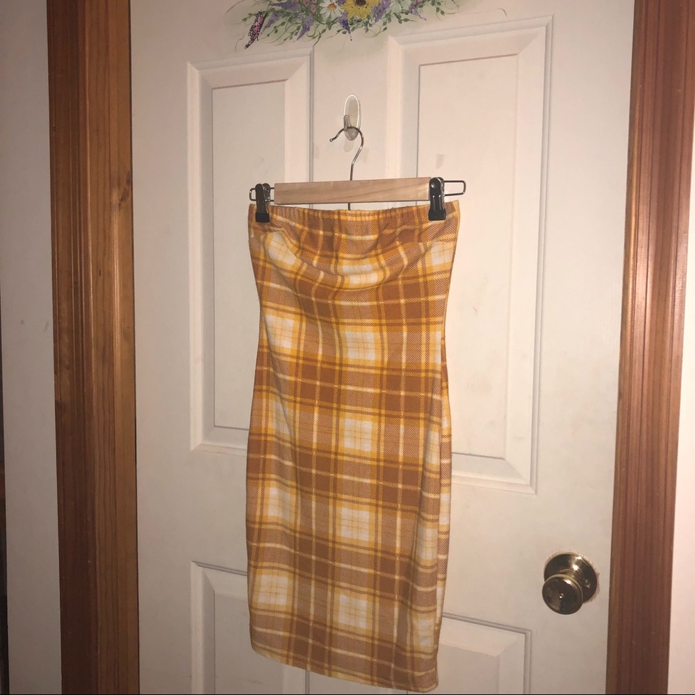 LOVE CULTURE SLEEVELESS DRESS